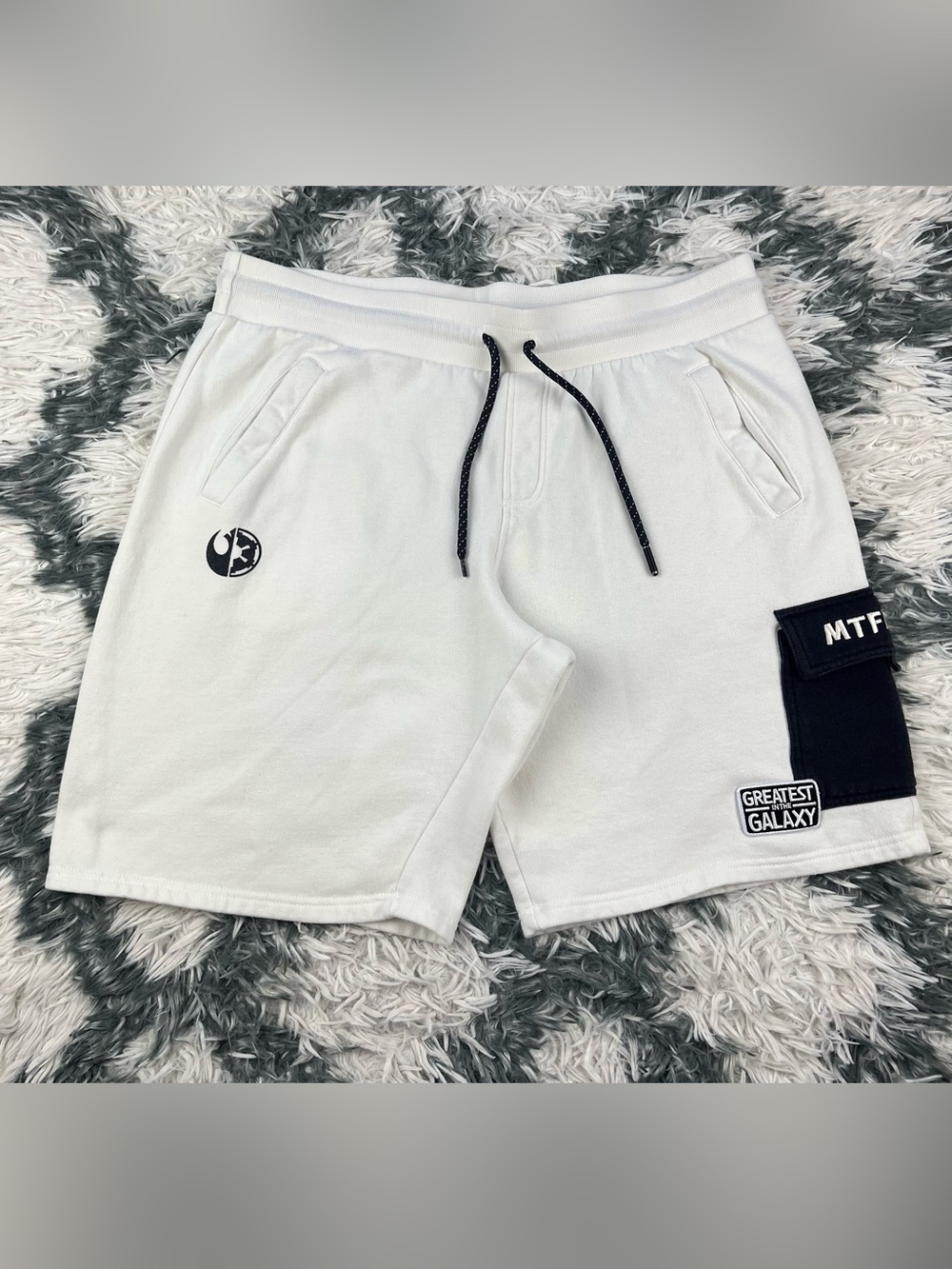 Disney Star Wars Men’s Cream MTFBWY Greatest in the Galaxy Sweat Shorts Large